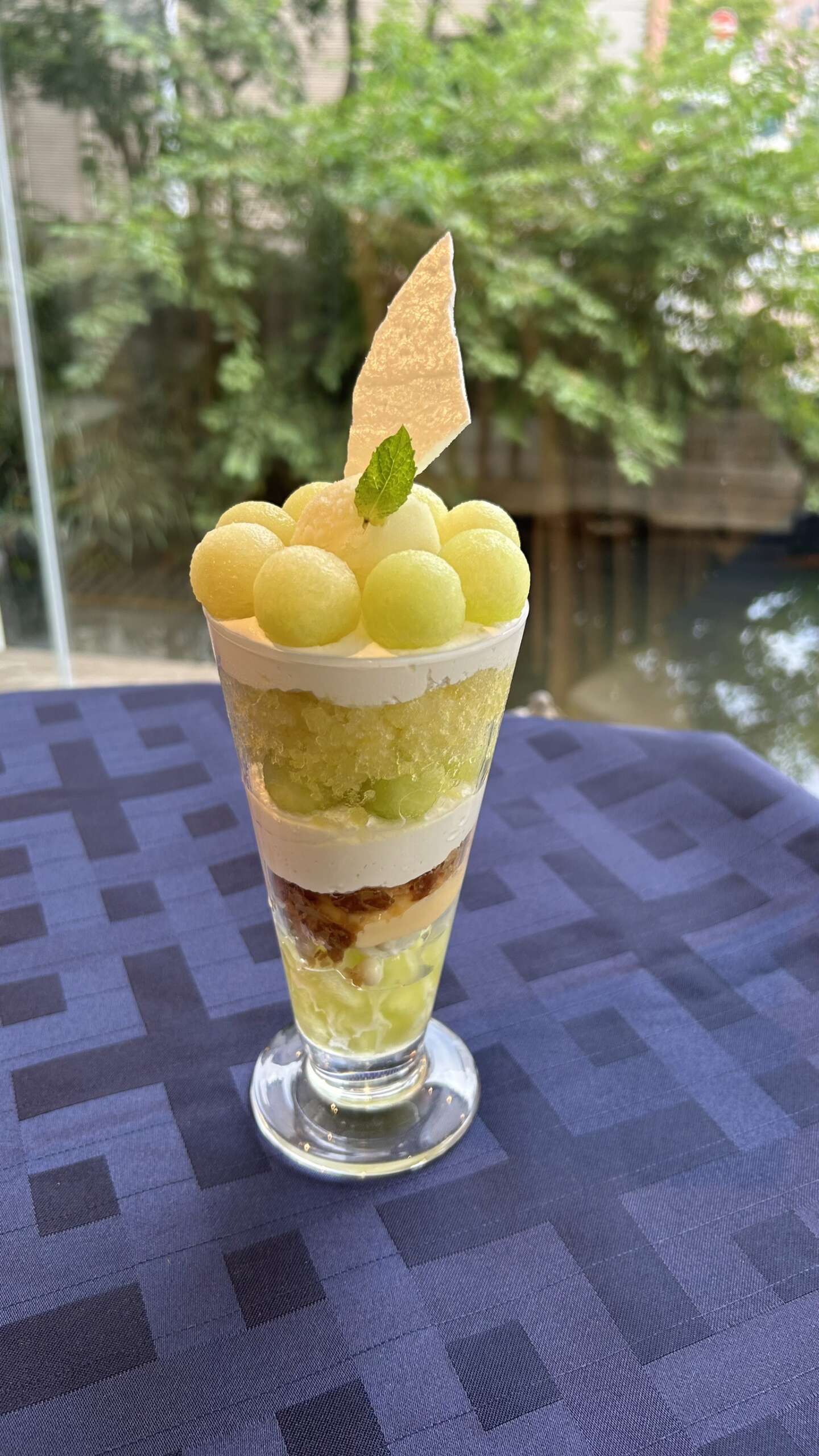 完売必至！50食限定】パティシエ特製メロンパフェの秘密を大公開